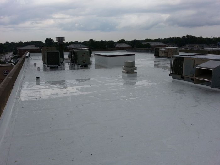 Commercial flat roof replacement