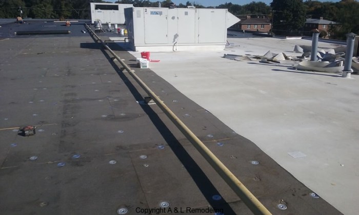 Commercial flat roof repair